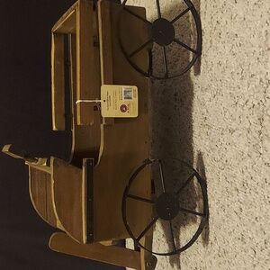 Boyds Bear Wagon with moving wheels
